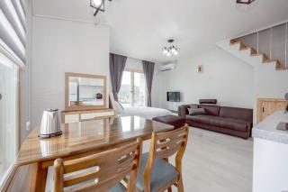 Gangneung Luluberry Pension - Gangneung - 7
