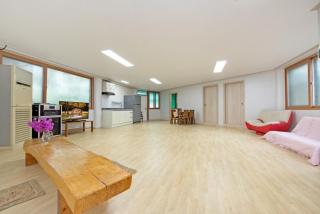 Gapyeong Gangbyeonmaru Pension - 0