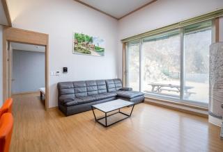 Yeoncheon Happy Dog Pension - Yeoncheon - 1