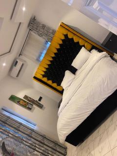 RichJ Luxury Apartments - - 8