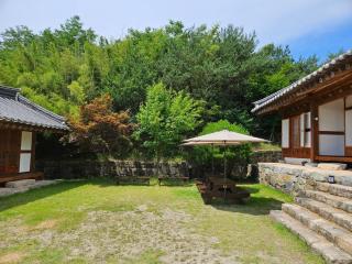 Hamyang Namgye Ilodang Hanok Stay - Hamyang - 8