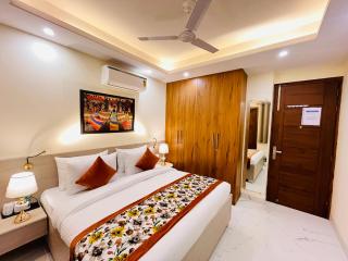 Hotel Ivaan Homes opposite to Iskcon Temple East of Kailash New Delhi - Nova Deli - 9