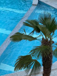 Road96 Caravan and Poolvilla - 4