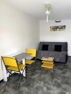Studio de 25m carré refait à neuf, proche tram B et fac - Pessac - 0