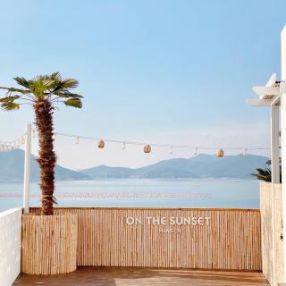 On the Sunset Mansion - Geoje - 8