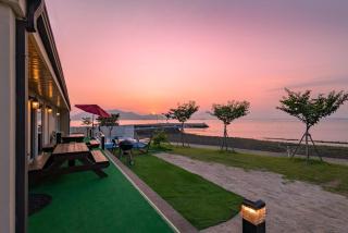 Namhae Boolgeun Noeul Pool Villa - Namhae - 8