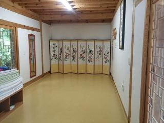 Gangneung Wangsangoal Hanok Pension - Gangneung - 5