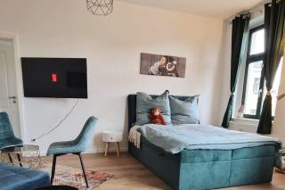 Monkey Magic Mansion 2 BR, next to tram and lake - Leipzig - 0