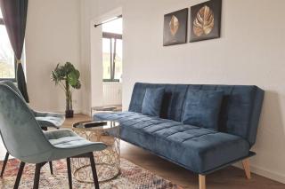 Monkey Magic Mansion 2 BR, next to tram and lake - 8