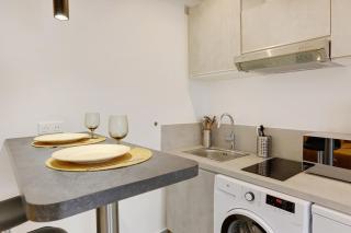 Joli studio - Buttes-Chaumont - 5