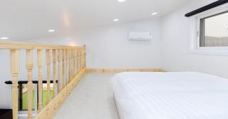 The Stay Gold Dog - Taean - 2