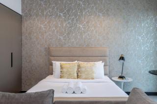 Waves - Elegant Studio Retreat in Dubai Business Bay - Dubai - 4
