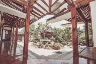 Gyeongju Stone Lantern Home Hanok Stay - Gyeongju - 9