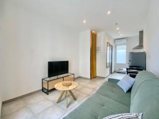 Le Sully, Studio confort en centre & climatisé - Nîmes - 8