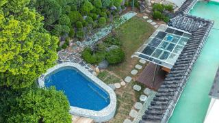 Gyeongju Recreation Area Hanok Pool Villa - 5