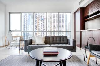 Blueground Burj Residences pool gym DXB-905 - Dubai - 8