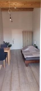 Schöne Drei Zimmerwohnung - 7