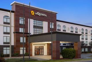 La Quinta Inn & Suites by Wyndham Mooresville - Mooresville - 8