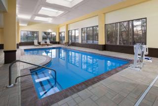 La Quinta Inn & Suites by Wyndham Mooresville - Mooresville - 2