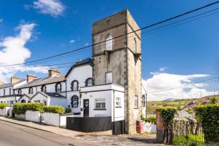The Old Coastguard Tower Buncrana - 9
