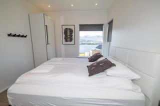 Villa in Akureyri with a hot tub and scenic view - Akureyri - 3