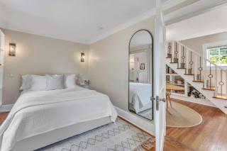 Newly Renovated Carriage House - Hillsborough - 3