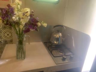 Solar Powered Hideaway - Fishbourne - 2