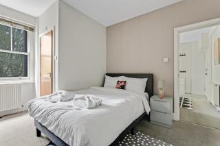 Very Central,1GB fibre wifi, 2min to tube & Heathrow, free coffee, milk & snacks, 2 new TVs & sofabed - Londra - 6