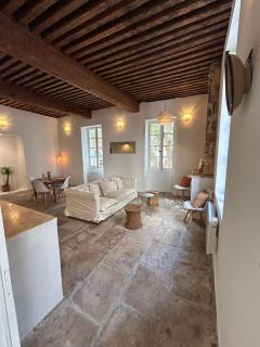 Une Nuit en Provence Appartement Authentique - Beaucaire - 4