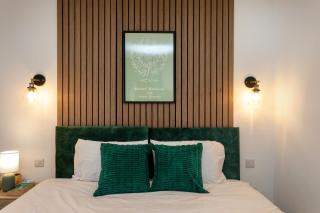 Contractors,Parking,Wifi, SmartTV - 8