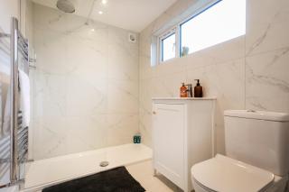 Contractors,Parking,Wifi, SmartTV - Heeley - 7