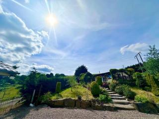 Exec 2 bed lodge in rural Wales with Cymru Holidays - Pontnewydd - 2