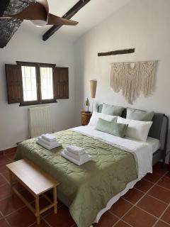 MiLuna Oasis Suites - Sleeps4-Pool-MountainView - Gacia - 7