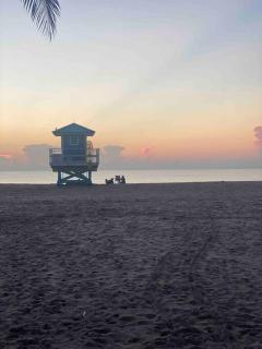 Hollywood Townhouse steps to beach and famous Broadwalk - Hollywood Beach - 0