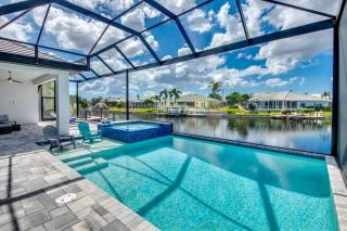 Villa Madi by CoralVilla - on water, sylish, pool&spa - Cape Coral - 8