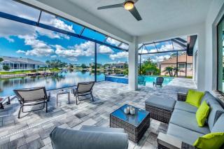 Villa Madi by CoralVilla - on water, sylish, pool&spa - Cape Coral - 5