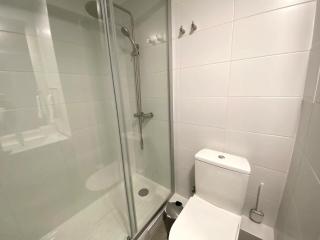 Bello Departamento 2D2B - Estacionamiento Gratuito - 2