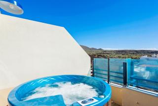 La Mar Loft Apartment with Hot Tub - Puertito de Güímar - 5
