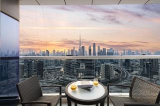 Luxurious 2BDR Apartment in Paramount Towers with Stunning Burj Khalifa Views - Dubai - 8
