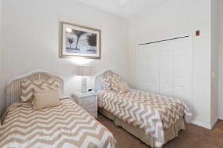 Third floor 3BR condo close to Disney - 8