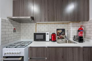 Trendy Studio Getaway In Dubailand's Best Distric - Dubai - 2