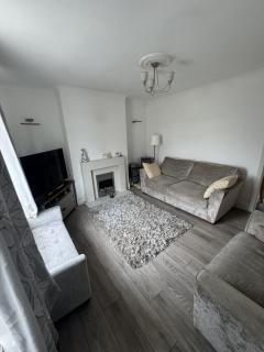 2 Bed Worksop Home - Worksop - 0