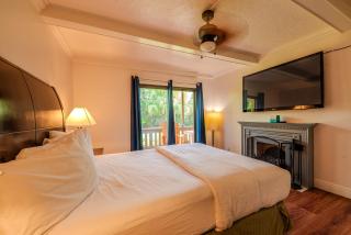 Toucans Retreat Tranquil 1BR Condo with Patio 102 - South Padre Island - 7