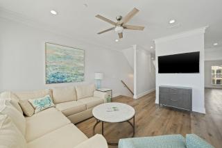 Modern House with pool access near the beach! - Panama City Beach - 2