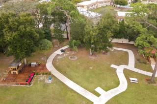 Banana Leaf Villa-Vintage Vibes- King Suite - 2