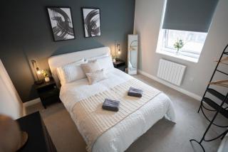 Luxury 1-Bed Flat - Free Parking - Solihull - 9