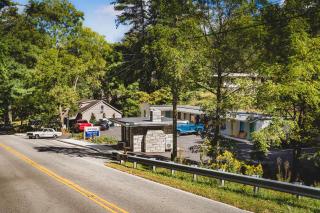 Blue Ridge Tourist Court - Boone - 3