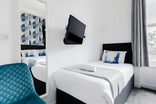 Wembar Hotel - London - 1