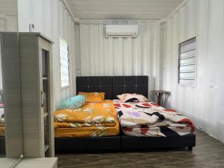 Slim Village Palm House - 2 rooms, 8 beds, 8 persons - 9