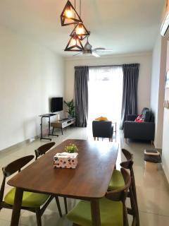 Twin Galaxy #KSL #MIDVALLEY #CIQ #JB TOWN - 9